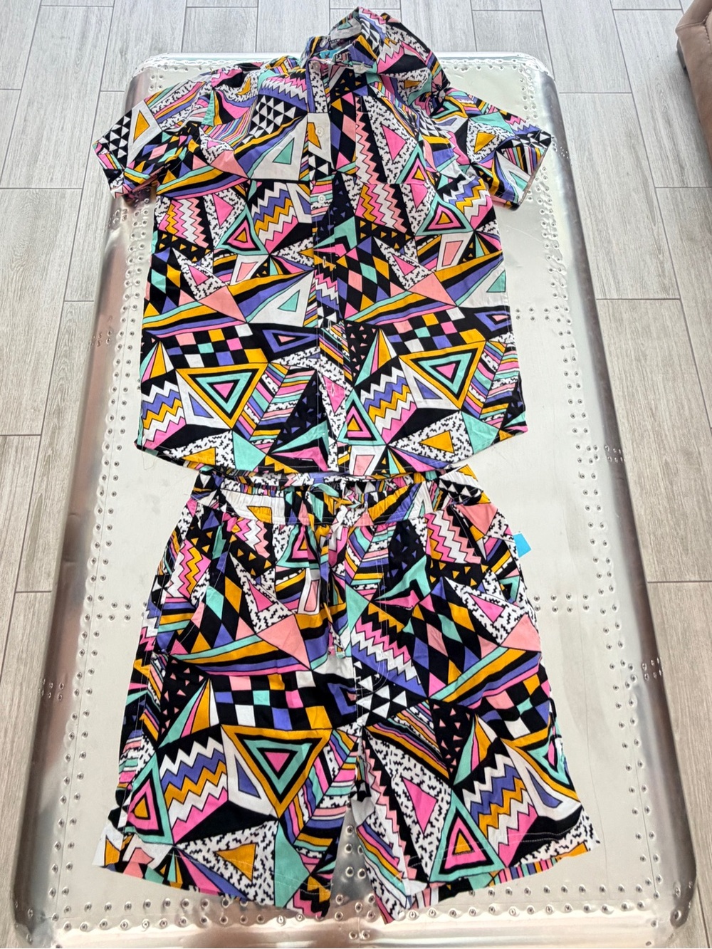 Men's Casual Short Sleeve Button-Down Shirt & Shorts Set - Black Multi Geometric